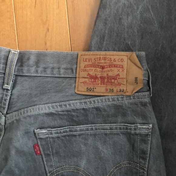 S O L D Levi’s 501 Grey Wash W 36 L 32 - Picture 5 of 7